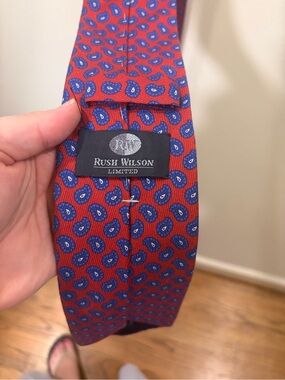 Robert Jensen Rush Wilson Limited Red Paisley Silk Necktie Mens Business Tie